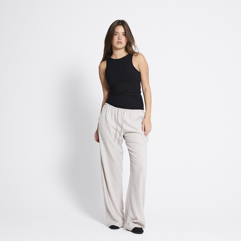 Ribbestrikket singlet "Nayla"